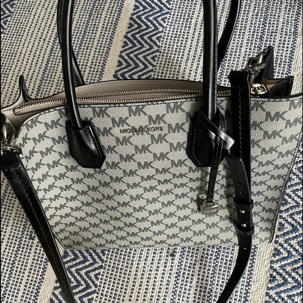 Michael Kors Tote